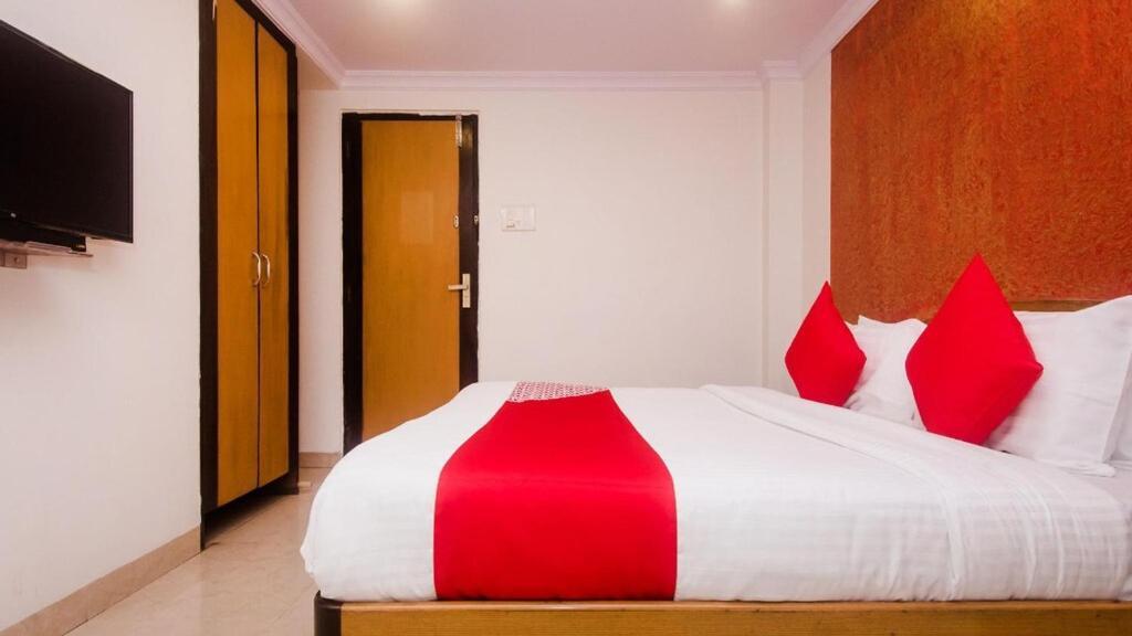 Hotel Palm Star Belapurpada Ngoại thất bức ảnh