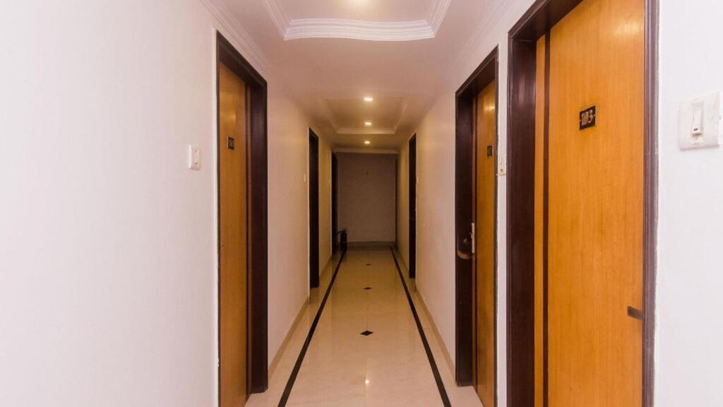 Hotel Palm Star Belapurpada Ngoại thất bức ảnh
