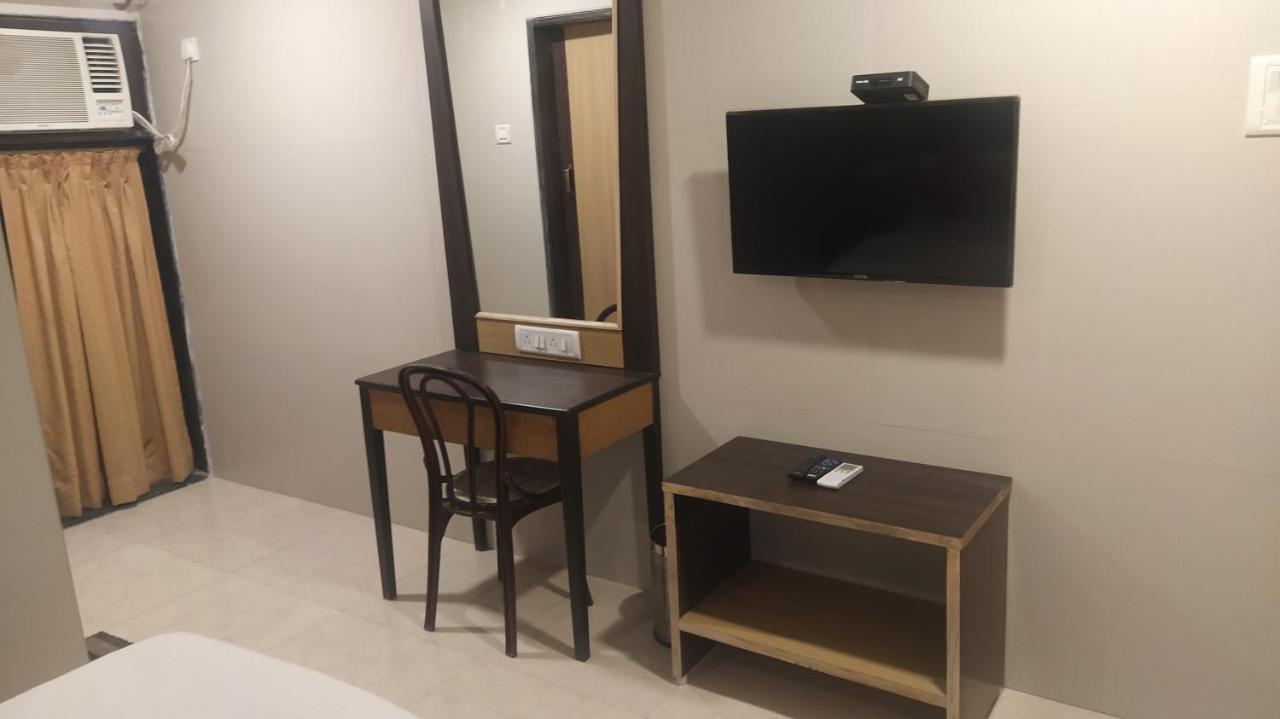 Hotel Palm Star Belapurpada Ngoại thất bức ảnh